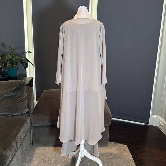 Women’s Gray Chiffon 3 Piece Formal Mother of the Bride Pants Suit Size 16 NEW - Picture 5 of 15